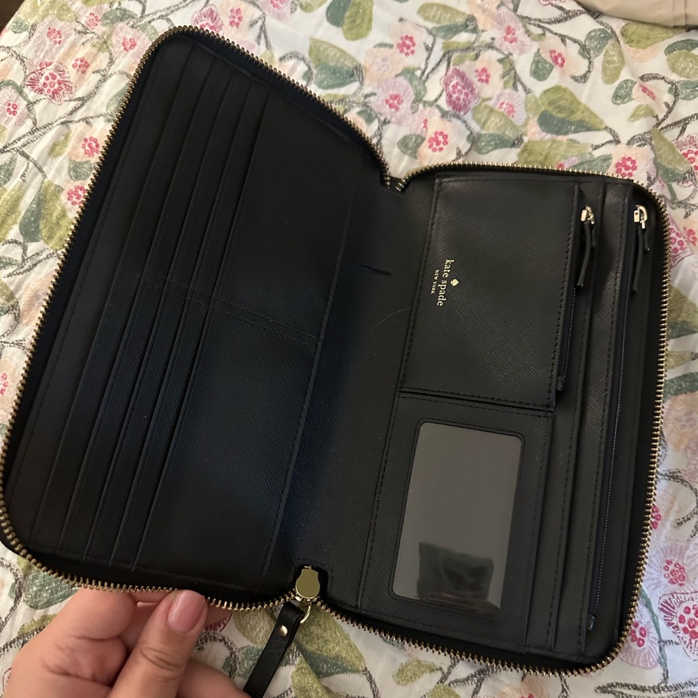 Large Kate Spade Wallet